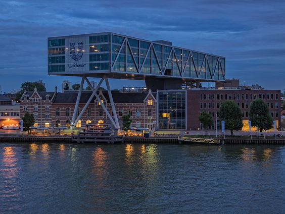 Hoe houden we grote multinationals hier?