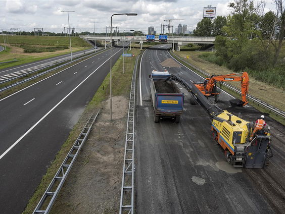 Stand.nl: Het kabinet moet alle geplande snelweguitbreidingen schrappen