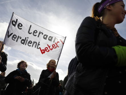Protesterende basisschoolleraren beginnen eigen vakbond