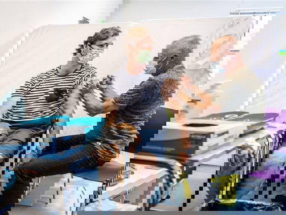 Stand.nl: 'Het is belangrijk om te weten wie gevaccineerd is'