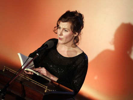 Dichter des Vaderlands Ester Naomi Perquin