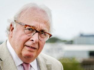 Het boek 'Stille Sport' van Mart Smeets leest als een sportdagboek