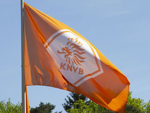 KNVB: geen promotie en degradatie