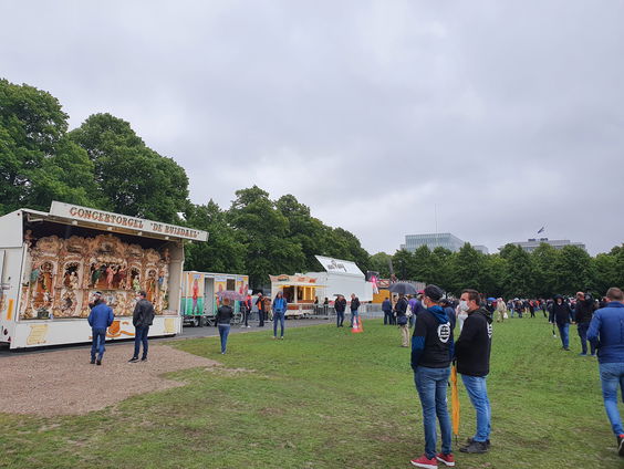 Kermisfamilies luiden de noodklok