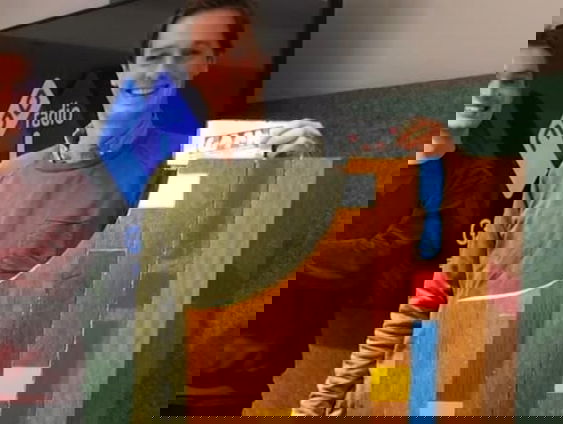 Te gast: lijsttrekker Laurens Dassen van de partij Volt!