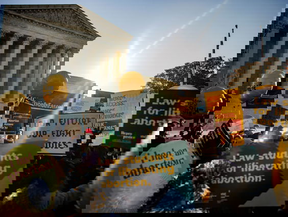 Amerikaans Hooggerechtshof buigt zich abortusrecht