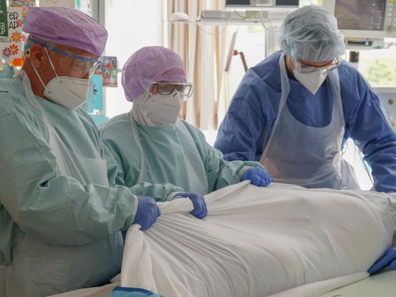 Docudrama laat zien hoe coronapatiënten de IC beleven