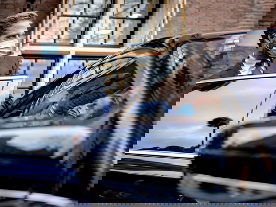 Coronapersconferentie een week eerder