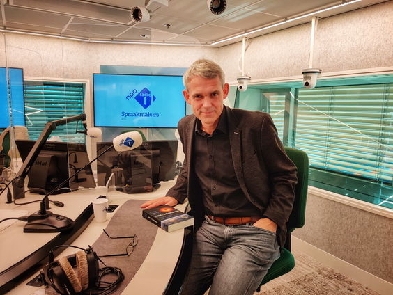 Heino Falcke over nieuwe boek: Licht in de duisternis