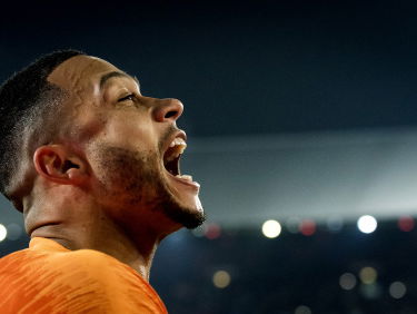 Oranje verslaat wereldkampioen met 2-0