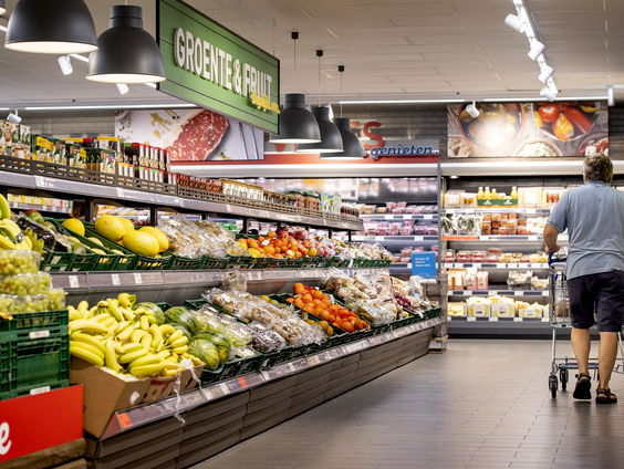Zijn speciale uren voor ouderen en zieken in de supermarkt stigmatiserend?
