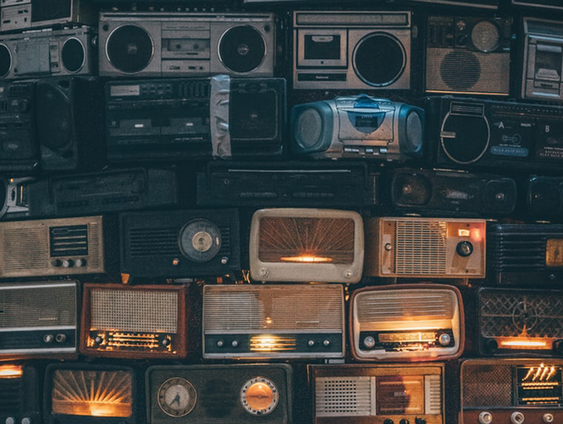 'Wat is voor jou de magie van nachtradio?'