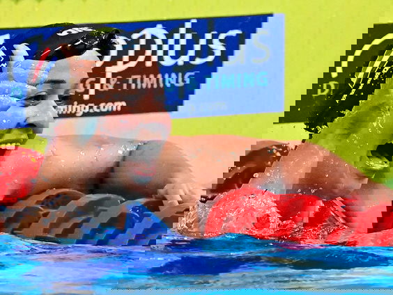 Kromowidjojo wint 50 meter vlinderslag op EK