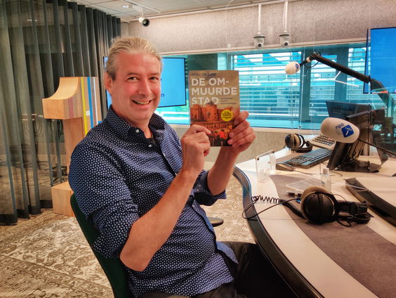 René de Kam over de expositie: 'De ommuurde stad'