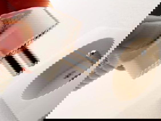 Bedrijfsleven moet aan het stopcontact