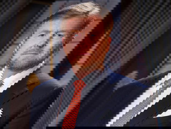 Moet de koning weer een rol krijgen bij de formatie?