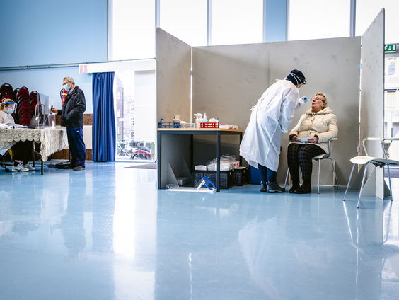GGD Rotterdam sluit mobiele en tijdelijke testlocaties