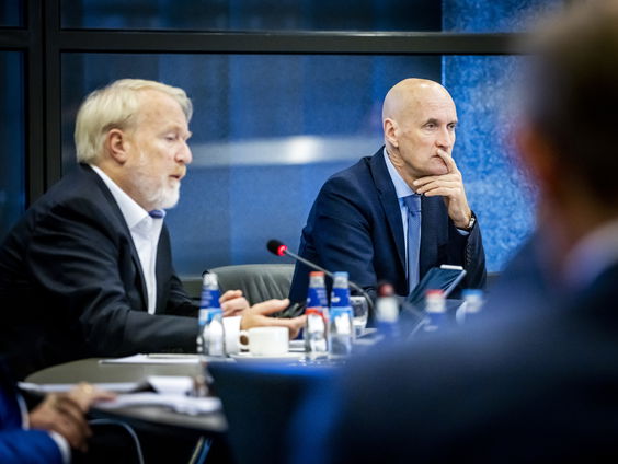 Epidemioloog Alma Tostmann vreest voor de kerst: 'Als het zo doorgaat kunnen we beter niets doen'