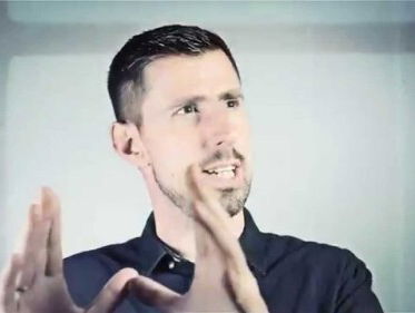 Marco Martens, spoken word artiest over vaders en kinderen