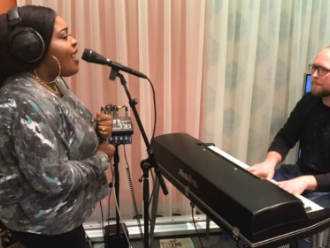 Livemuziek: Sarah Jane Wijdenbosch - Letter To The Moon