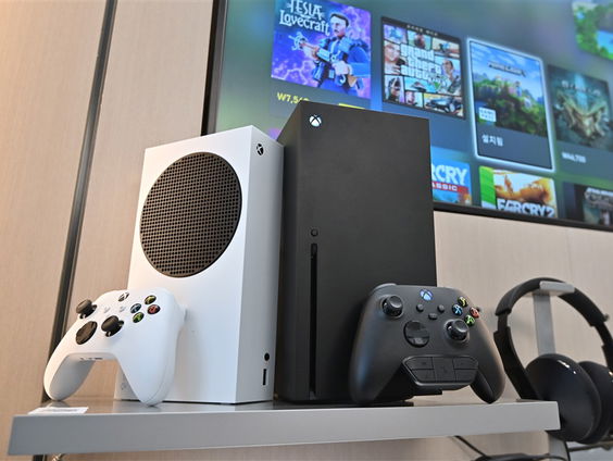 Playstation versus Xbox: strijd tussen consoles