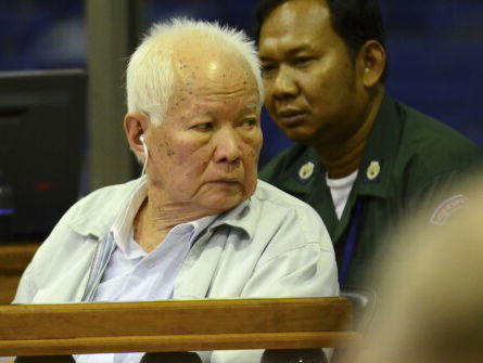 Hoe advocaat Victor Koppe Rode Khmer kopstuk in Cambodja verdedigde