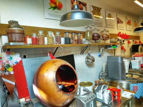 Haringijs en pindakaasijs met knoflook en uitjes?!