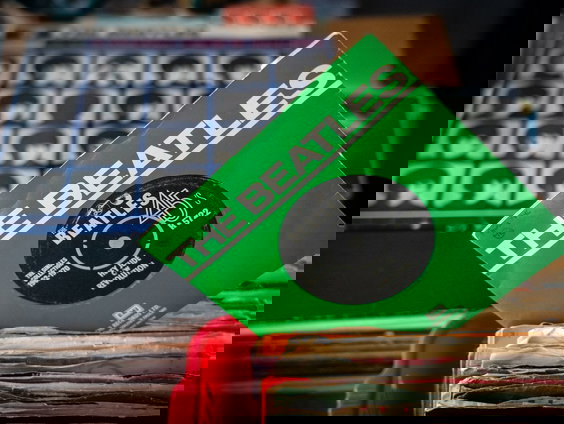 Nieuw nummer van Beatles George Harrison en Ringo Starr ontdekt