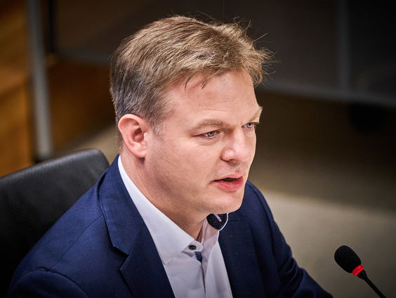 De Diepte in: Eric Arends in gesprek met Pieter Omtzigt