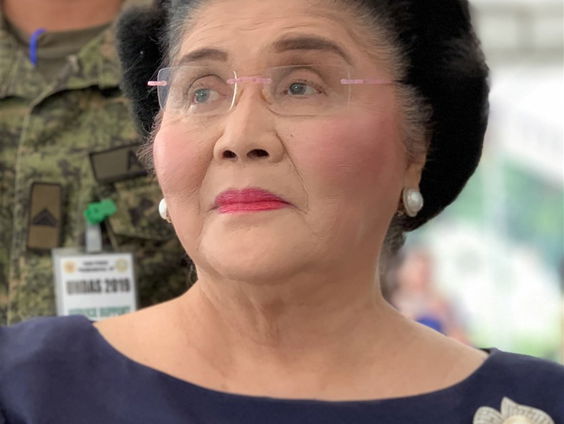Duistere figuren in het daglicht: Imelda Marcos, presidentsvrouw van de Filippijnen