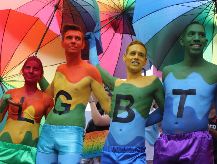 Adriana van Dooijeweert voorop in de Pride Walk