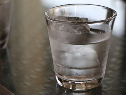 Kraanwater in restaurants? Nog steeds heikel punt voor veel ondernemers