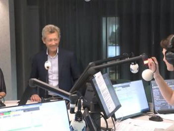 Het Mediaforum: Hoe kan het dat het zo rustig blijft na de aanslag op Amsterdam CS?