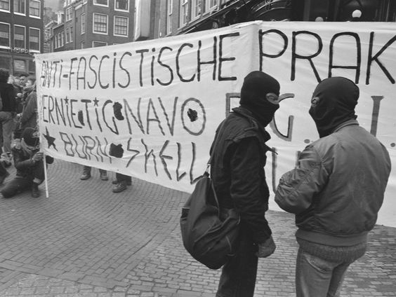 Kunstwerken over RaRa in het Stedelijk
