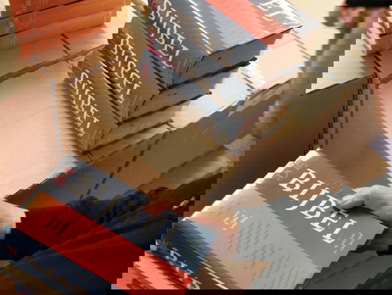 Een 21e-eeuws jasje voor de Bijbel