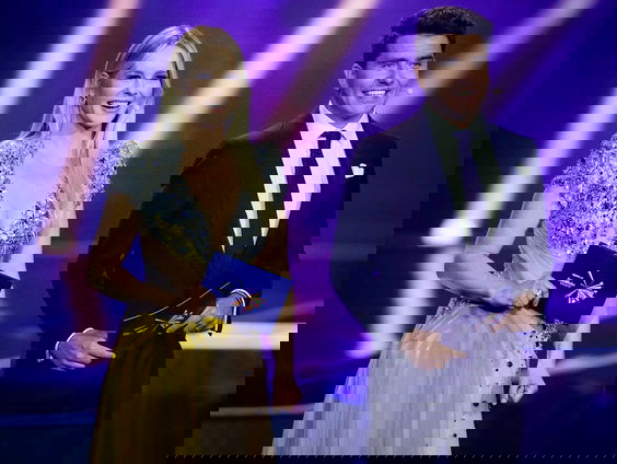 Tom Mikkers doet verslag van het Songfestival