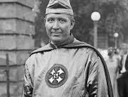 Duistere figuren in het daglicht: Hiram Wesley Evans, keizerlijk tovenaar van de KKK