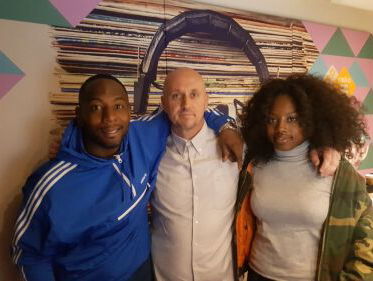 Melissa Lopes: "Als ik aan sla, koop jij dan een Range Rover voor me Riza?"