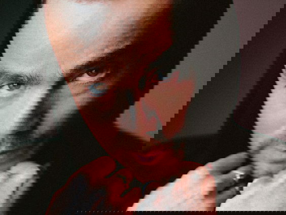 Kunststof - Dinand Woesthoff, zanger