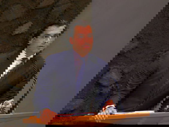 De glijdende schaal naar onfatsoen in de Tweede Kamer