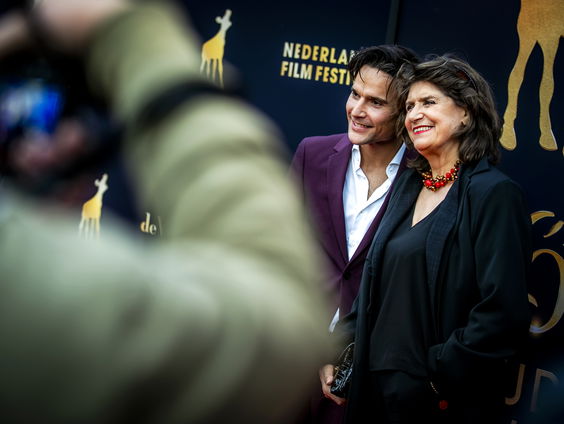 "Ze zeggen dat acteurs bescheiden zijn en daarom toch die stap op de bühne willen maken"