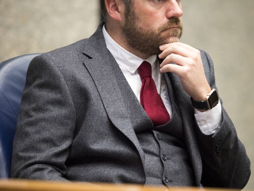 'Onterecht dat Dijkhoff wordt aangewezen als boeman bij uitgezette moeder'