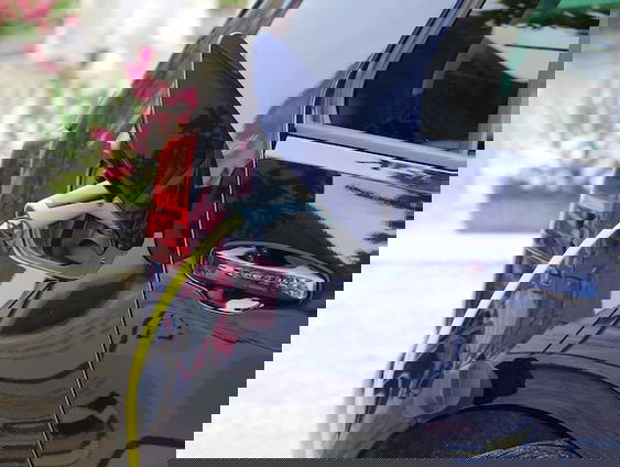 'Auto's delen moet aantrekkelijker gemaakt worden door de overheid'