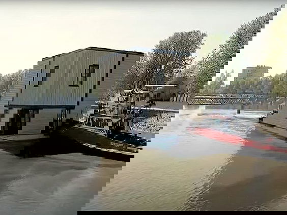 Wonen op het water de oplossing voor het klimaatprobleem en de woningmarkt?
