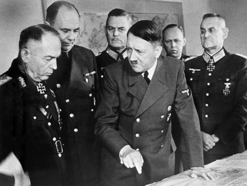 Nog steeds 'Hitler-pensioen' voor 34 Nederlanders