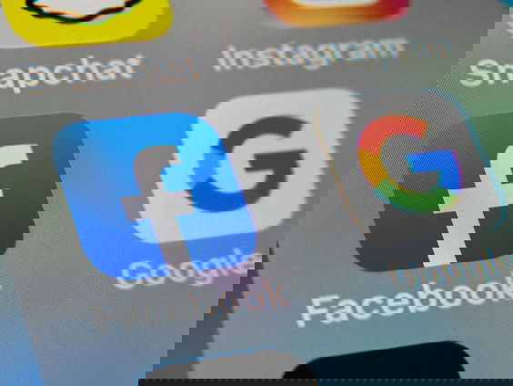 Facebook verkiest groei boven veiligheid, volgens oud-medewerker