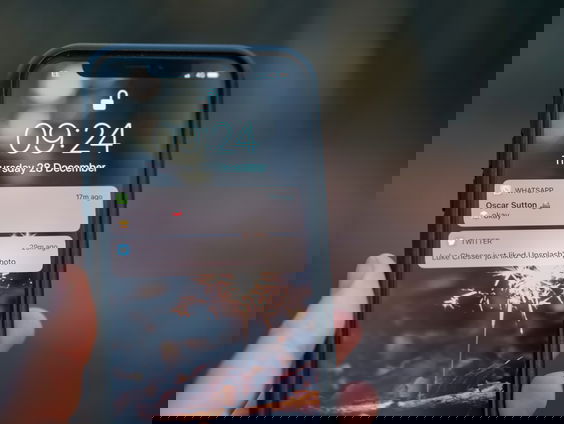 Zorgt whatsapp voor taalverloedering bij jongeren?