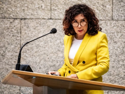 Back To My Roots met Nevin Özütok