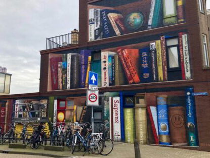 Lidewijde Paris met de Boeken