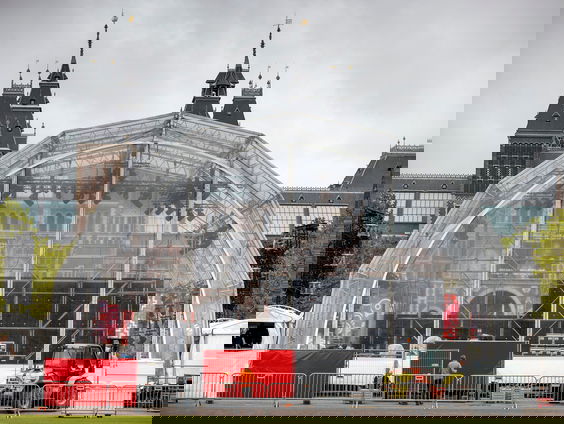 Uitmarkt in Amsterdam weer van start